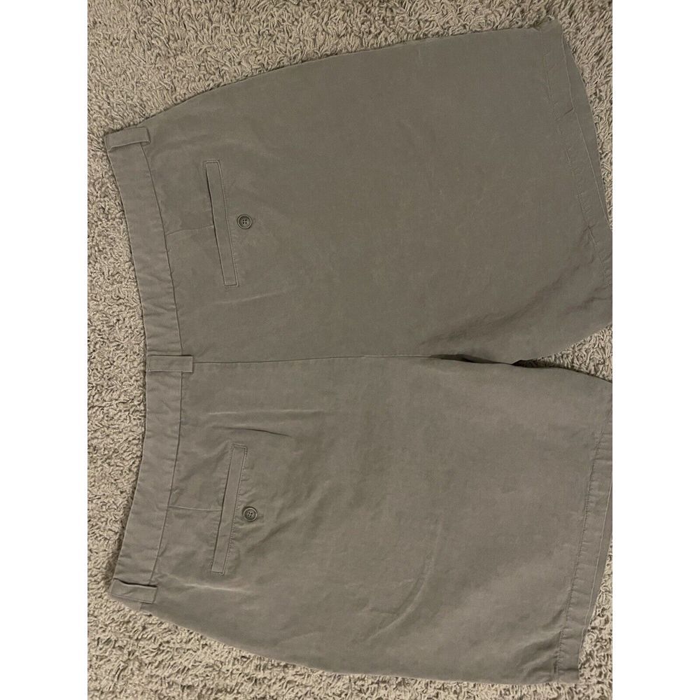 Tommy Bahama Silk Blend Pleated Shorts 9 in‎ Inseam Beige Khaki MENS SIZE 42